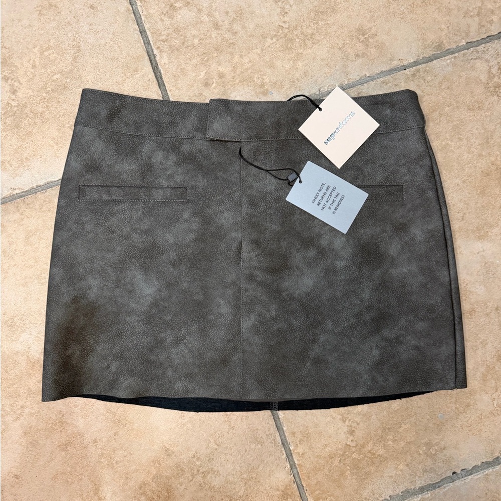 NWT, Superdown Minta Faux Leather Mini Skirt